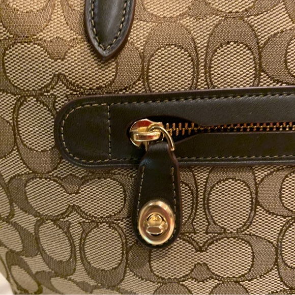 New - ๐ค Coach Taylor Tote in Signature Jacquard - Chocolate Brown - Picture 11 of 11